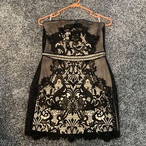 Express strapless lace dress size 6.